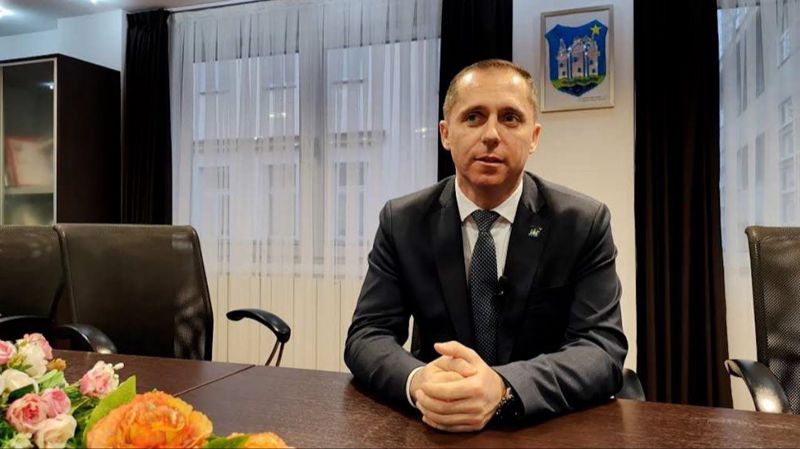 Elvedin Sedić ostaje na čelu Bihaća i odbija mandat u Skupštini USK