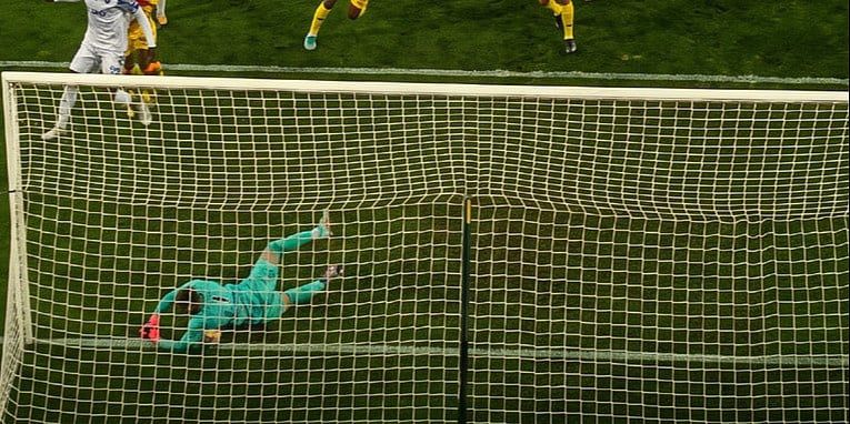 Kontroverzna odluka u Francuskoj: Sat sudije signalizirao pogodak, u Auxerreu tvrde da je zakazala gol-tehnologija