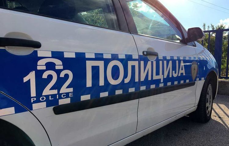 Policija u Ljubinju oduzela BMW muškarcu iz Goražda: Vozio bez položenog ispita, odbio test na drogu i duguje hiljade maraka za kazne