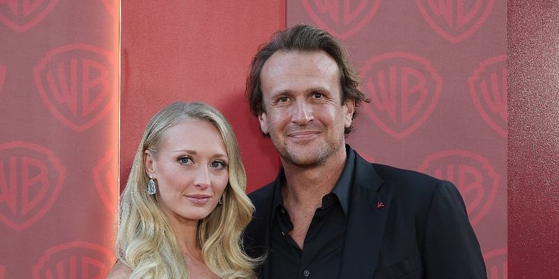 Glumac Jason Segel vjenčao se s plesačicom Kaylom Radomski