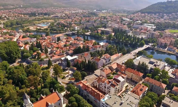 Učestali slučajevi trovanja pasa u Trebinju izazvali strah i zabrinutost građana