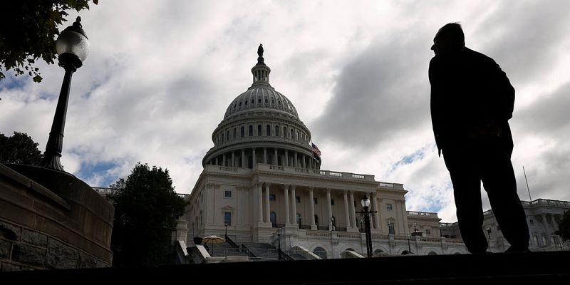 Širom SAD-a presretnuto više od stotinu sumnjivih pisama s bijelim prahom, među metama i američki senatori