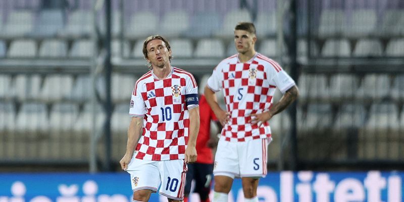 Engleski mediji oštro kritikovali Luku Modrića nakon teškog poraza