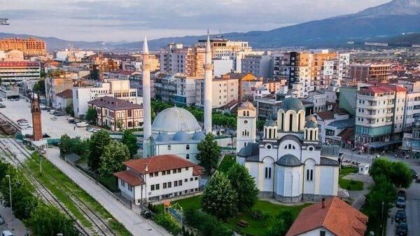 Rijedak prizor zajedništva: Pravoslavna crkva i džamija u istom dvorištu