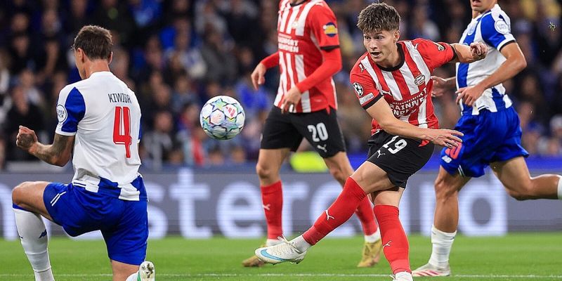 Esmir Bajraktarević starter u velikom nizozemskom derbiju protiv Feyenoorda