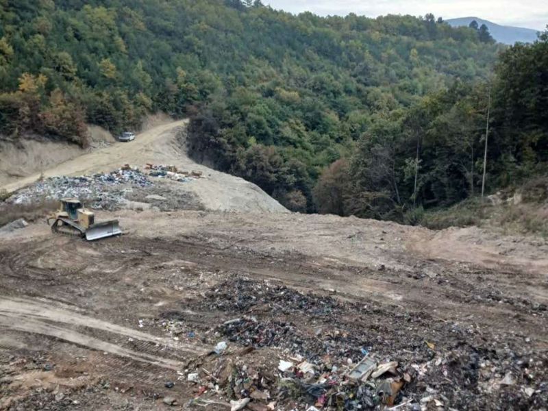 U Goraždu ukinuto stanje prirodne nesreće nakon gašenja požara na deponiji Šišeta