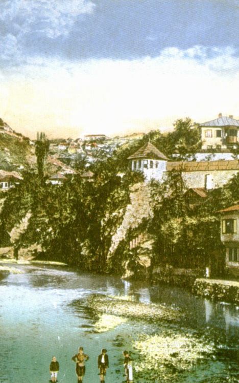 Historija zagrijavanja Sarajeva: Od zaboravljenih tomrukčija i drva s Miljacke do uvođenja plina