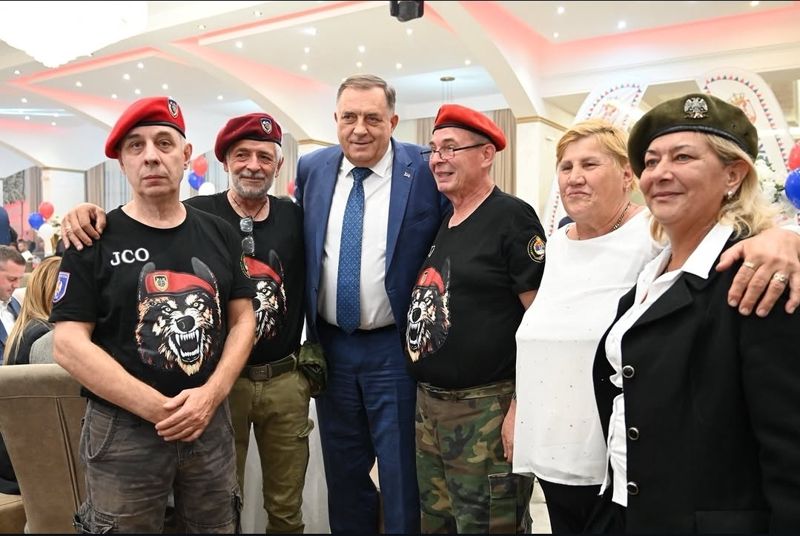 Dodik pružio podršku Vučiću: Istakao značaj zajedništva i izbornih odluka