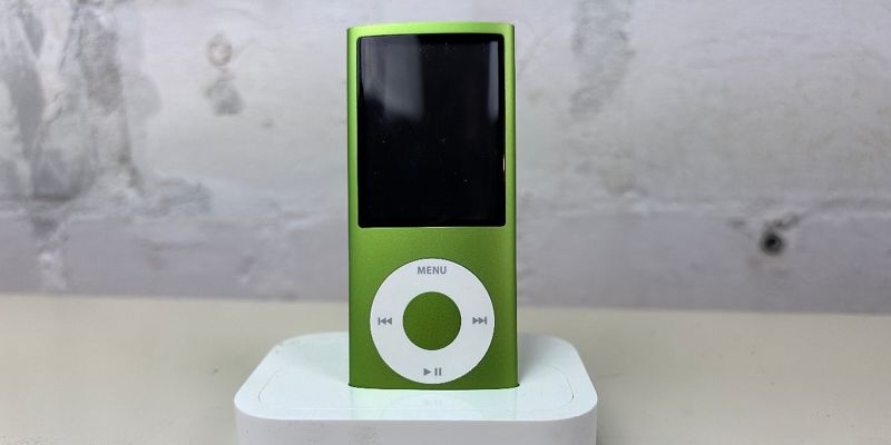Povratak iPoda: Mladi oživljavaju kultni muzički plejer u potrazi za digitalnim detoksom
