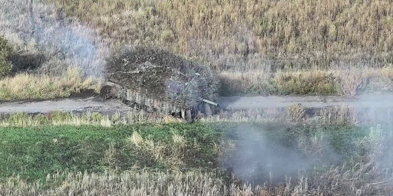 Ukrajinske snage modifikovale tenkove Abrams u improvizovane jurišne topove sa zaštitom protiv dronova
