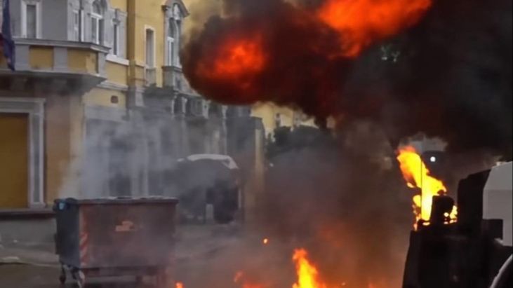 Nasilni protesti na ulicama Tirane: Sukobi s policijom i zahtjevi za ostavku premijera Edija Rame