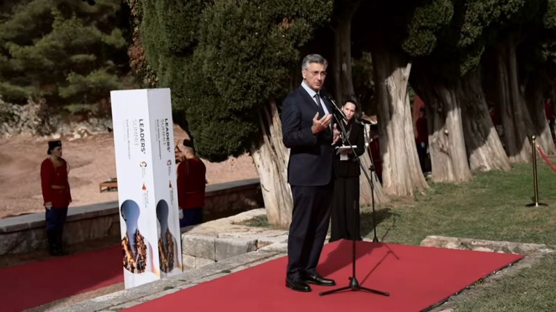Plenković i Spajić razgovaraju na marginama samita u Miločeru