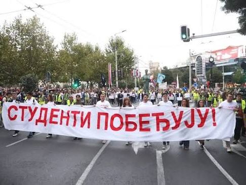 Crnogorska partija izrazila zabrinutost zbog mogućeg organizovanog glasanja na izborima u Srbiji