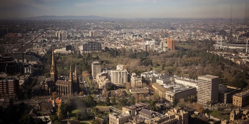 Australija planira zabranu vještačke inteligencije koja simulira emocionalnu povezanost: Predviđene milionske kazne