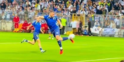 Atraktivan potez Demirovića na zagrijavanju oduševio publiku na Bilinom Polju
