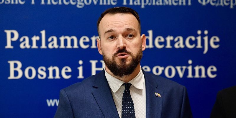 Čavalić upozorava: Građani Tuzlanskog kantona uplatili milione za ekološku naknadu, a kroz projekte vraćen tek manji dio