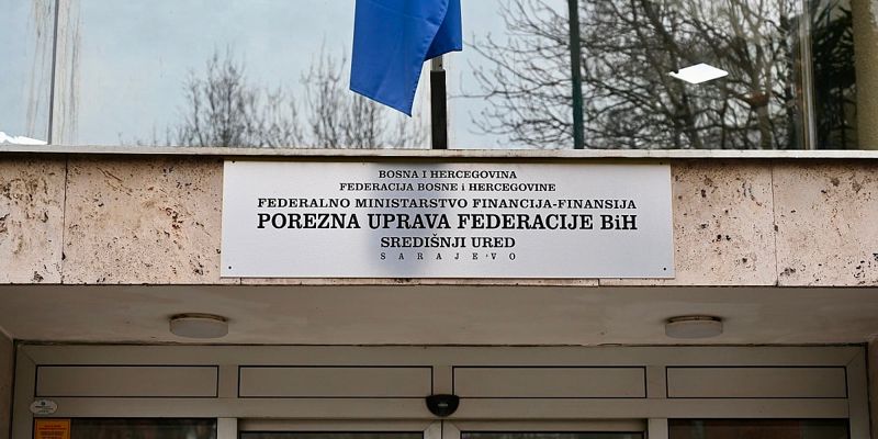 Porezna uprava FBiH u jednom danu izrekla više od 375.000 KM kazni i zapečatila 44 objekta