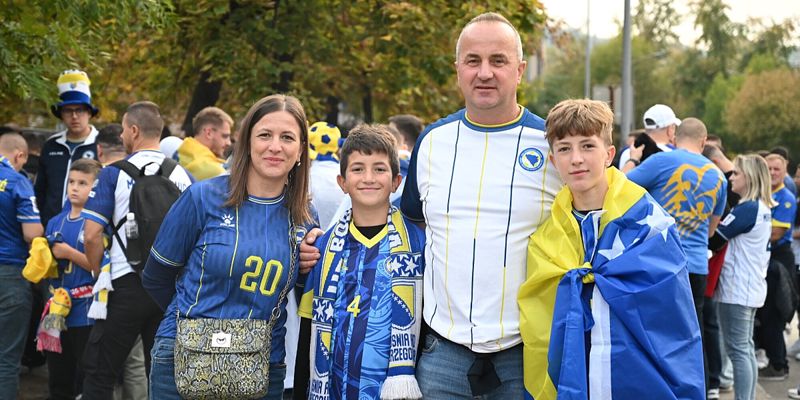 Zenica u znaku državnih boja pred susret Bosne i Hercegovine i Poljske