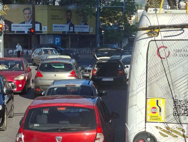 Saobraćajna nesreća u naselju Ciglane prouzrokovala zastoje