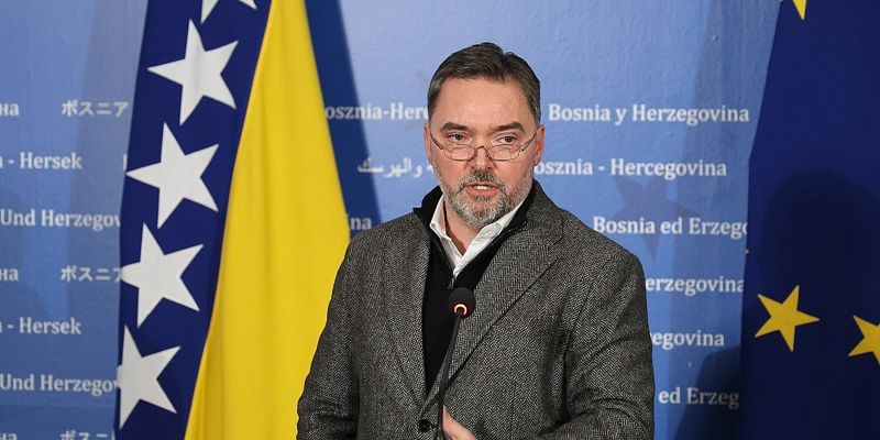 Košarac insistira na vanrednoj sjednici Vijeća ministara radi glasanja državljana Srbije u BiH