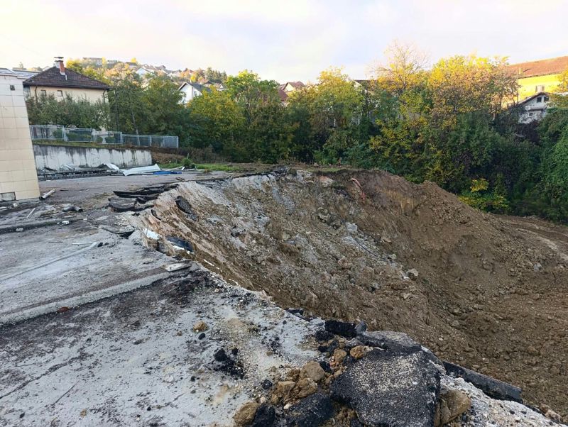 Zabrinutost stanara na Aneksu: Građevinski radovi prijete stabilnosti zgrade