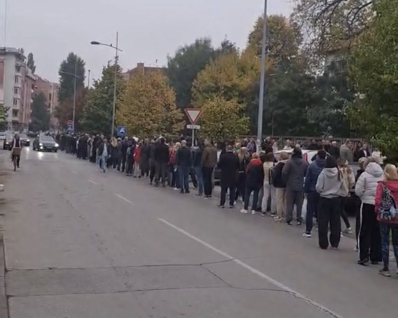 Veliki odziv birača u Novom Sadu: Zabilježeni dugi redovi na glasačkim mjestima