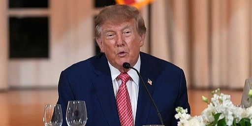 Trump poručio da Zelenski ne želi okončanje sukoba te naglasio važnost nastavka dijaloga s Rusijom