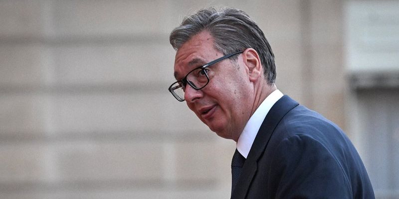 Vučić komentarisao uklanjanje svojih portreta iz javnih ustanova širom Srbije