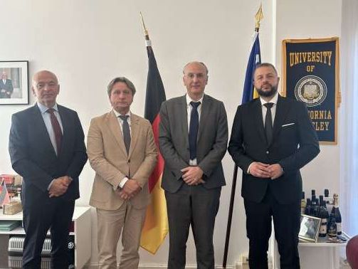 Parlamentarci Emrić i Nešković razgovarali s ambasadorom Arnautom u Berlinu